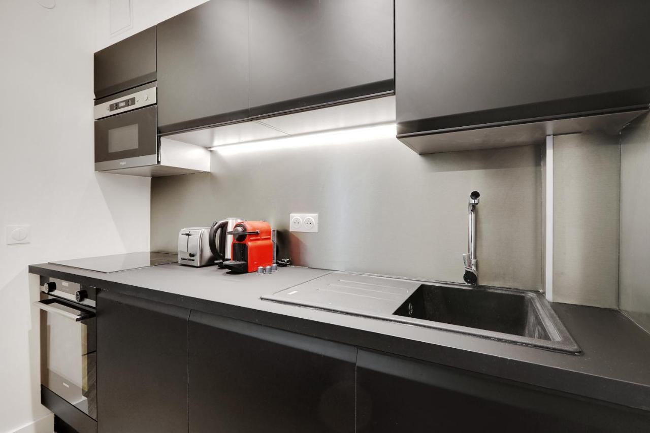 פריז Off Majesti Upper Marais Apartment- Rue Du Faubourg Saint-Martin מראה חיצוני תמונה