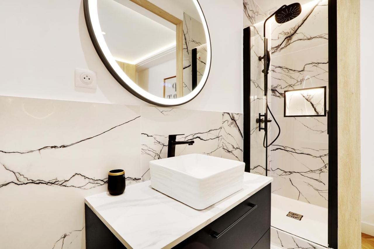 פריז Off Majesti Upper Marais Apartment- Rue Du Faubourg Saint-Martin מראה חיצוני תמונה