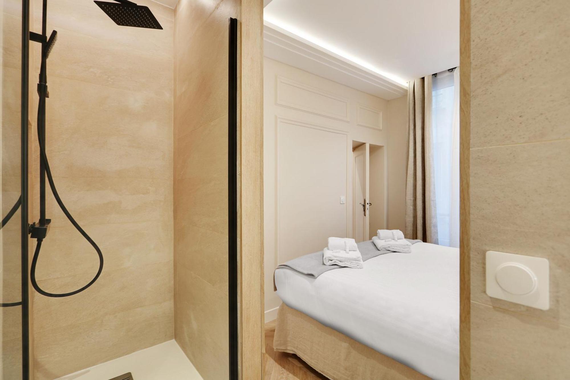 פריז Off Majesti Upper Marais Apartment- Rue Du Faubourg Saint-Martin מראה חיצוני תמונה